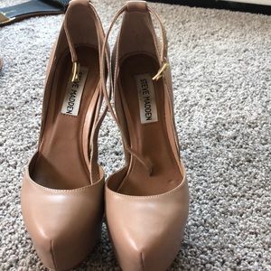 Steve Madden Pump